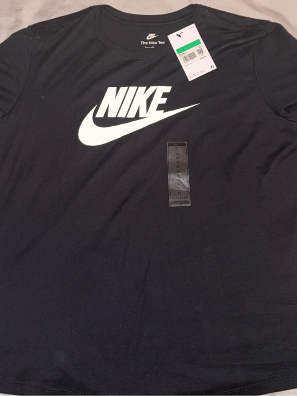 Nike Black and White Logo Tee BRAND NEW with tag - Picture 2 of 2